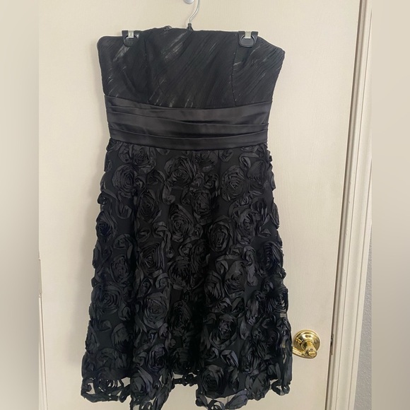 White House Black Market Black Strapless Dress - Picture 2 of 7